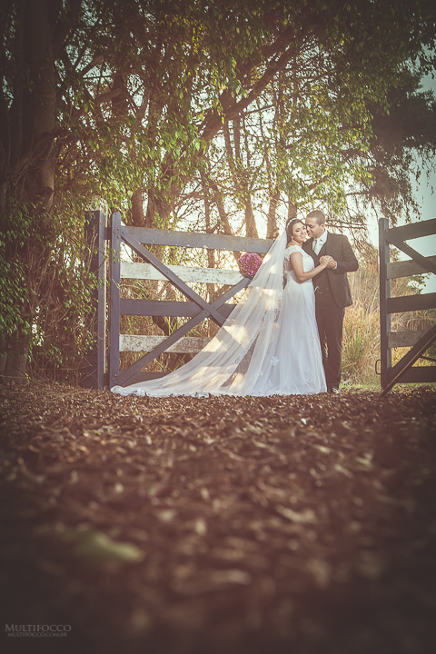 Ensaio dos Noivos Pos casamento - Trash The Dress - Espaço Florativa