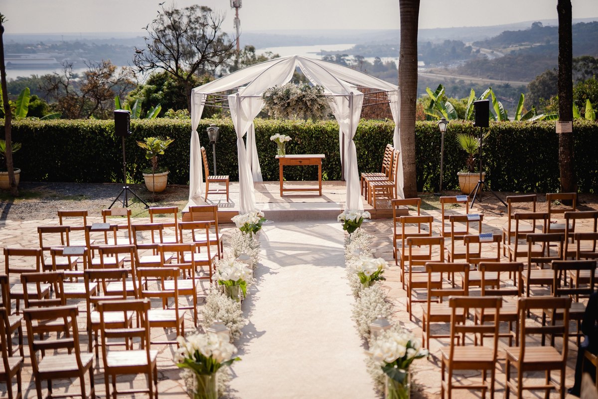 Casamento-ao-pôr-do-sol - Casamento-de-dia - Casamento - Cerimonia-de-casamento - Casal - Fotógrafo-de-casamento - Brasília-DF - Fotógrafo-de-casais - Noivo - Noiva - Vestido-da-noiva - Casamento-inspiração - Fotógrafo-Brasília