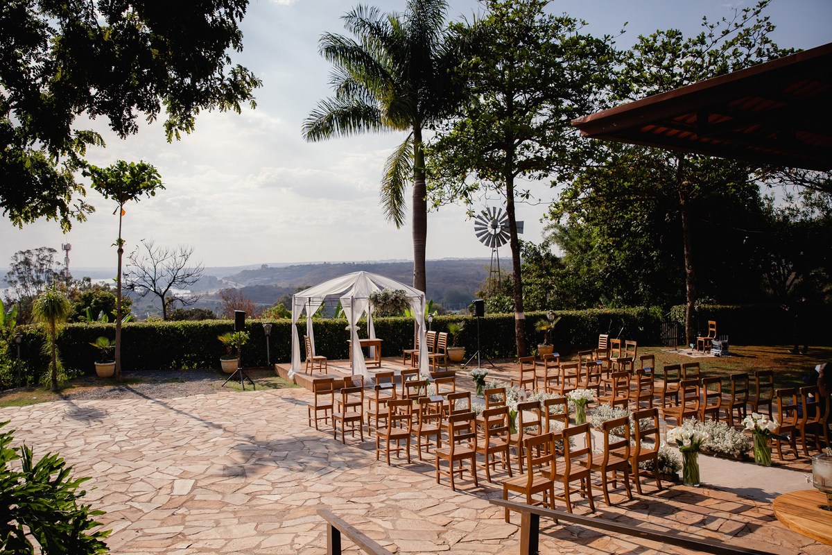 Casamento-ao-pôr-do-sol - Casamento-de-dia - Casamento - Cerimonia-de-casamento - Casal - Fotógrafo-de-casamento - Brasília-DF - Fotógrafo-de-casais - Noivo - Noiva - Vestido-da-noiva - Casamento-inspiração - Fotógrafo-Brasília