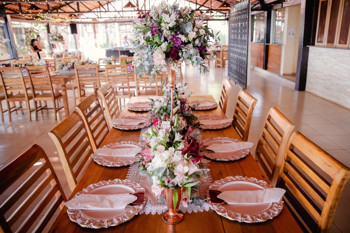 Casamento ao pôr do sol - Casamento de dia - Casamento - Cerimonia de casamento - Casal - Fotógrafo de casamento - Brasília-DF - Fotógrafo de casais - Noivo - Noiva - Vestido da noiva - Casamento inspiração - Fotógrafo Brasília 