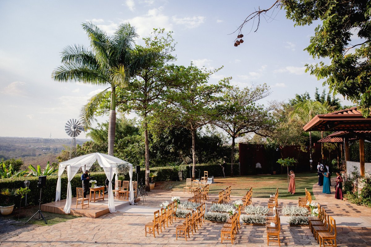 Casamento-ao-pôr-do-sol - Casamento-de-dia - Casamento - Cerimonia-de-casamento - Casal - Fotógrafo-de-casamento - Brasília-DF - Fotógrafo-de-casais - Noivo - Noiva - Vestido-da-noiva - Casamento-inspiração - Fotógrafo-Brasília 