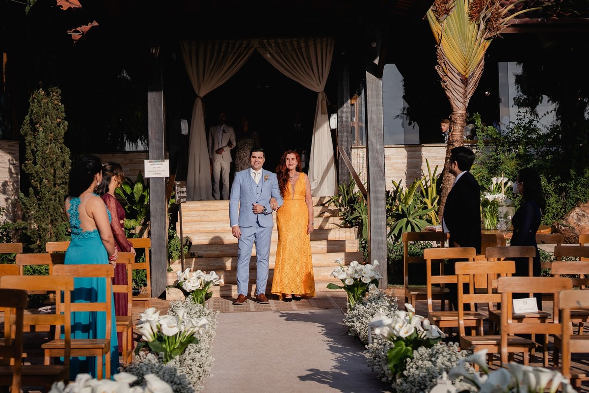 Casamento ao pôr do sol - Casamento de dia - Casamento - Cerimonia de casamento - Casal - Fotógrafo de casamento - Brasília-DF - Fotógrafo de casais - Noivo - Noiva - Vestido da noiva - Casamento inspiração - Fotógrafo Brasília 