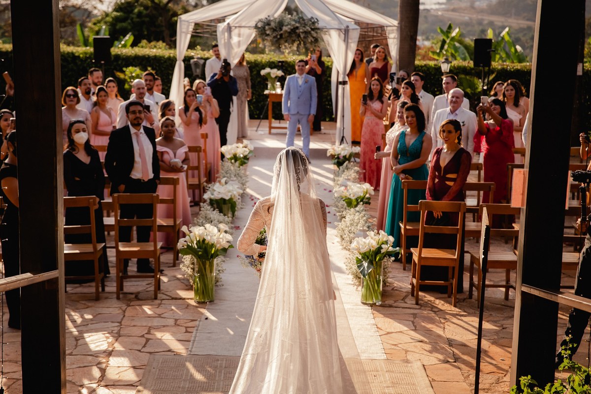 Casamento ao pôr do sol - Casamento de dia - Casamento - Cerimonia de casamento - Casal - Fotógrafo de casamento - Brasília-DF - Fotógrafo de casais - Noivo - Noiva - Vestido da noiva - Casamento inspiração - Fotógrafo Brasília 
