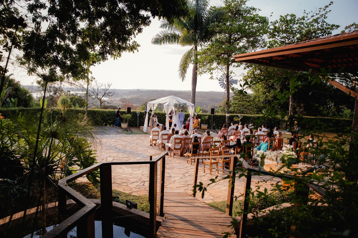 Casamento-ao-pôr-do-sol - Casamento-de-dia - Casamento - Cerimonia-de-casamento - Casal - Fotógrafo-de-casamento - Brasília-DF - Fotógrafo-de-casais - Noivo - Noiva - Vestido-da-noiva - Casamento-inspiração - Fotógrafo-Brasília