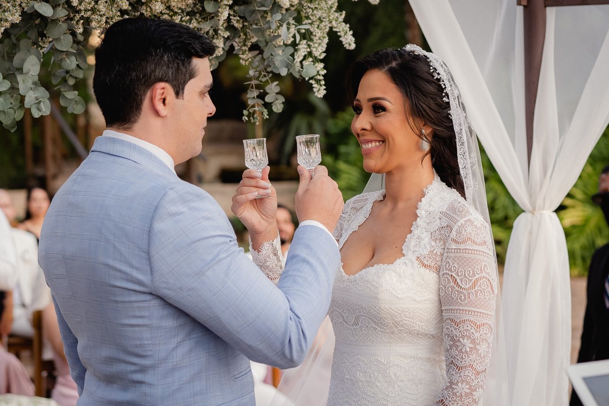 Casamento-ao-pôr-do-sol - Casamento-de-dia - Casamento - Cerimonia-de-casamento - Casal - Fotógrafo-de-casamento - Brasília-DF - Fotógrafo-de-casais - Noivo - Noiva - Vestido-da-noiva - Casamento-inspiração - Fotógrafo-Brasília