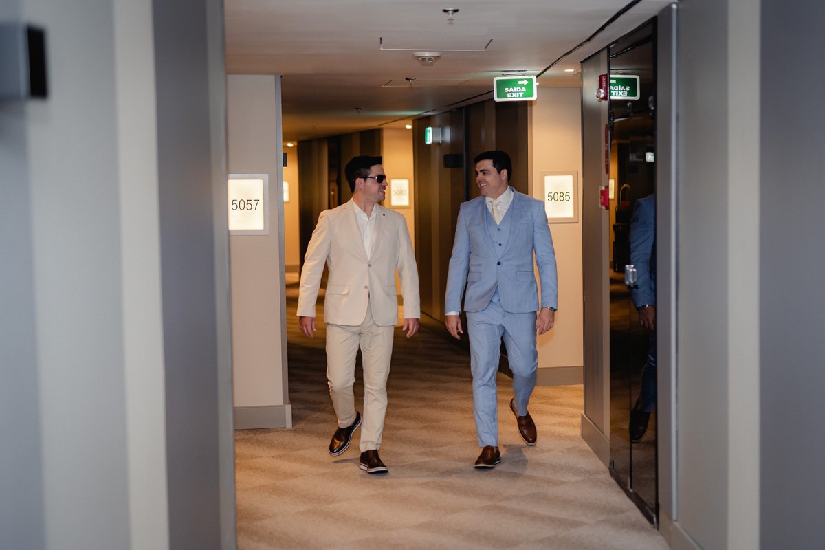 Casamento ao pôr do sol - Casamento de dia - Casamento - Cerimonia de casamento - Casal - Fotógrafo de casamento - Brasília-DF - Fotógrafo de casais - Noivo - Noiva - Vestido da noiva - Casamento inspiração - Fotógrafo Brasília 