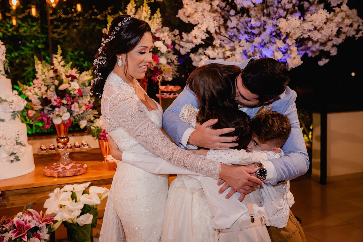 Casamento ao pôr do sol - Casamento de dia - Casamento - Cerimonia de casamento - Casal - Fotógrafo de casamento - Brasília-DF - Fotógrafo de casais - Noivo - Noiva - Vestido da noiva - Casamento inspiração - Fotógrafo Brasília - Festa-de-casamento 