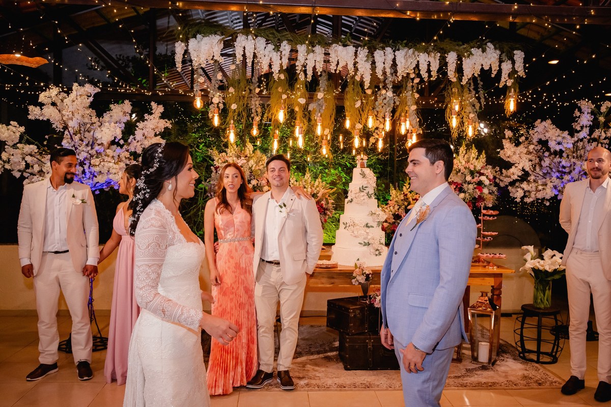 Casamento ao pôr do sol - Casamento de dia - Casamento - Cerimonia de casamento - Casal - Fotógrafo de casamento - Brasília-DF - Fotógrafo de casais - Noivo - Noiva - Vestido da noiva - Casamento inspiração - Fotógrafo Brasília - Festa de casamento  