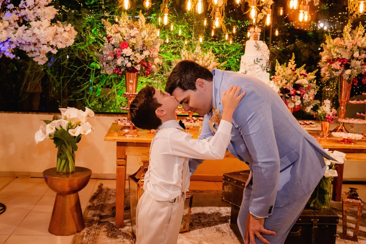 Casamento ao pôr do sol - Casamento de dia - Casamento - Cerimonia de casamento - Casal - Fotógrafo de casamento - Brasília-DF - Fotógrafo de casais - Noivo - Noiva - Vestido da noiva - Casamento inspiração - Fotógrafo Brasília 