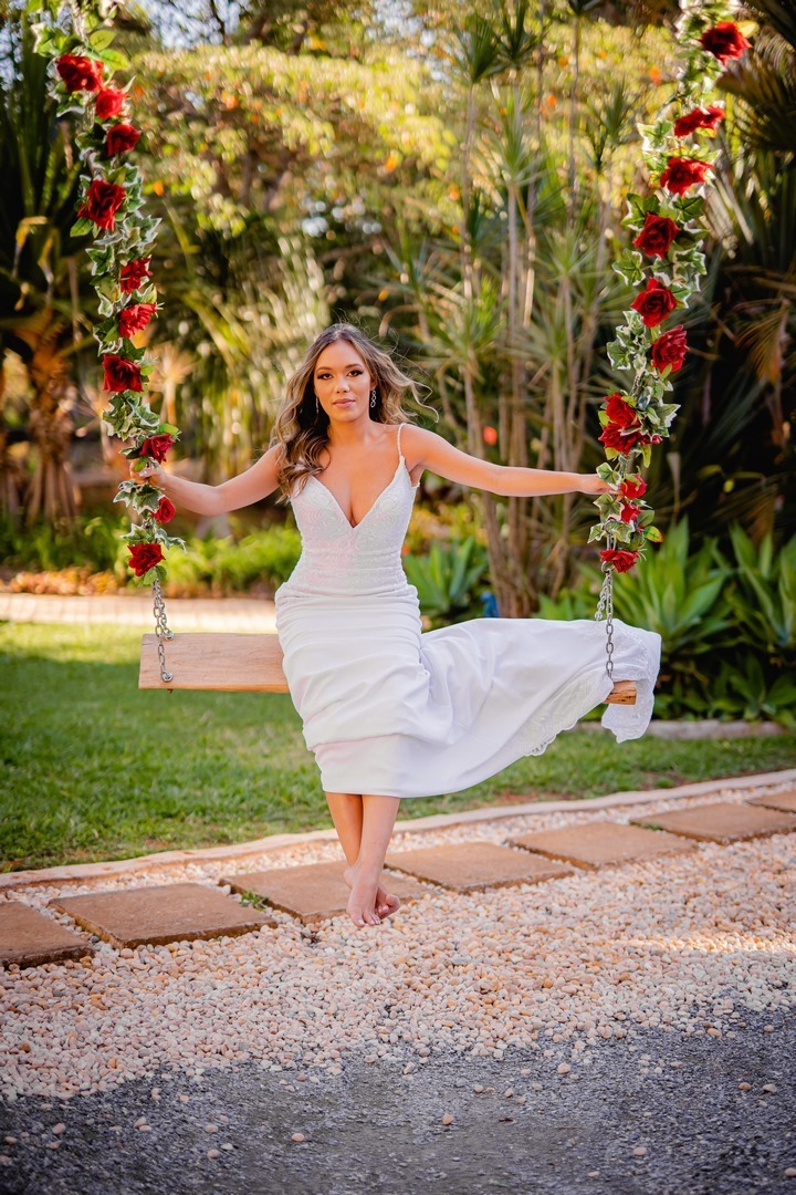 Noiva - Brasília-DF - Casamento - Ensaio de noiva - Noiva elegante - Vestido de noiva - Noivas - Noivas Brasília - Casamento civil - Casamento ao ar livre - Casamento simples - Noiva 2021 - Noiva 2022 - Fotógrafo de casamento - Multifocco 