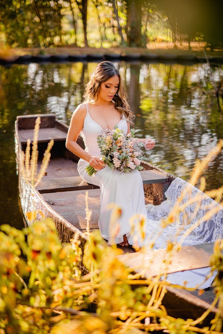 Noiva - Brasília-DF - Casamento - Ensaio de noiva - Noiva elegante - Vestido de noiva - Noivas - Noivas Brasília - Casamento civil - Casamento ao ar livre - Casamento simples - Noiva 2021 - Noiva 2022 - Fotógrafo de casamento - Multifocco - Foto de noiva 