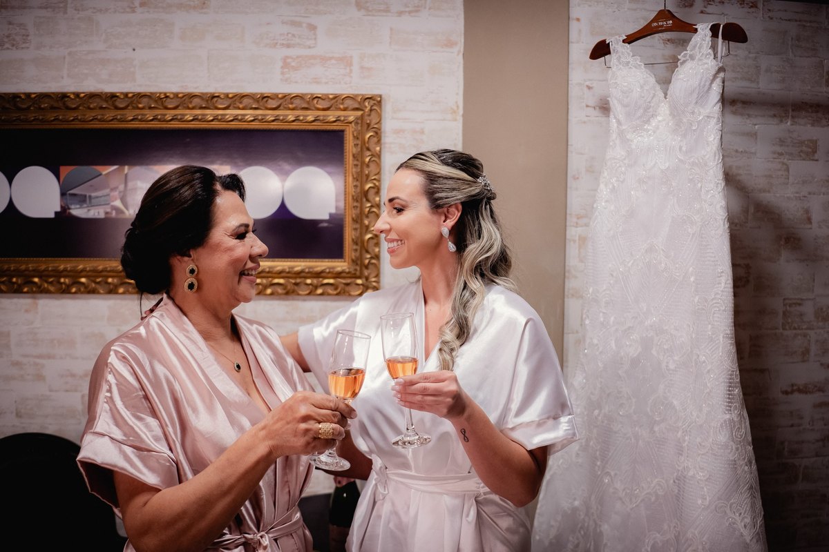 Noiva - Brasília-DF - Casamento - Ensaio de noiva - Noiva elegante - Vestido de noiva - Noivas - Noivas Brasília - Casamento civil - Casamento ao ar livre - Casamento simples - Noiva 2021 - Noiva 2022 - Fotógrafo de casamento - Multifocco 
