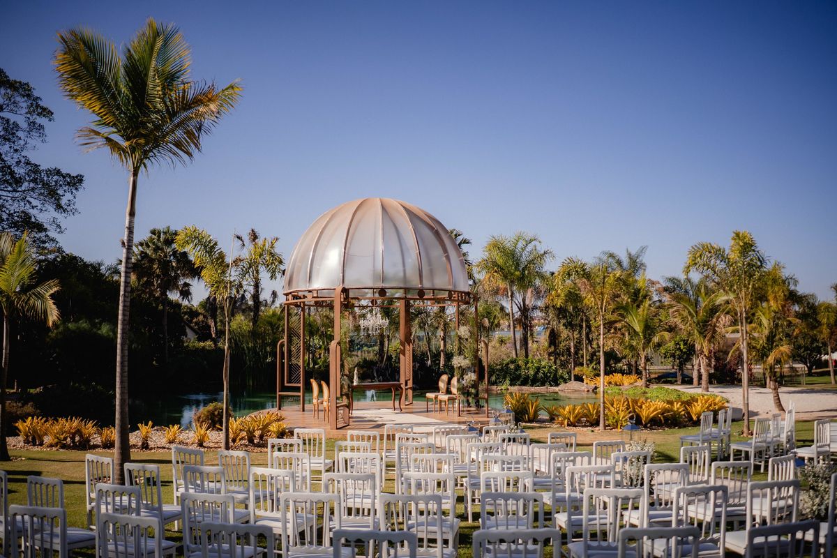 Casamento ao ar livre - Casamento-de-dia - Casamento - Cerimonia-de-casamento - Casal - Fotógrafo-de-casamento - Brasília-DF - Fotógrafo-de-casais - Noivo - Noiva - Vestido-da-noiva - Casamento-inspiração - Fotógrafo-Brasília - Multifocco