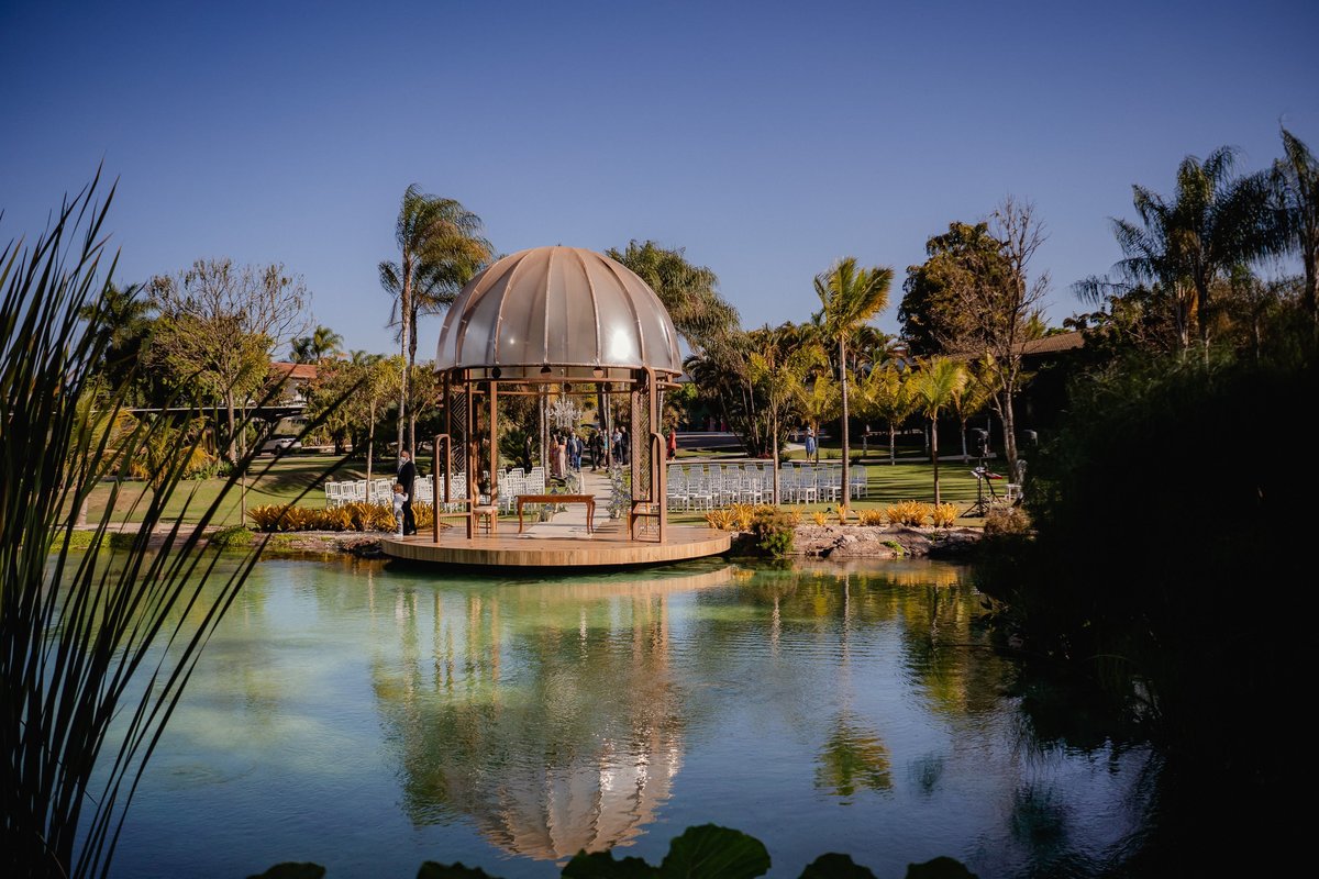 Casamento ao ar livre - Casamento-de-dia - Casamento - Cerimonia-de-casamento - Casal - Fotógrafo-de-casamento - Brasília-DF - Fotógrafo-de-casais - Noivo - Noiva - Vestido-da-noiva - Casamento-inspiração - Fotógrafo-Brasília - Multifocco