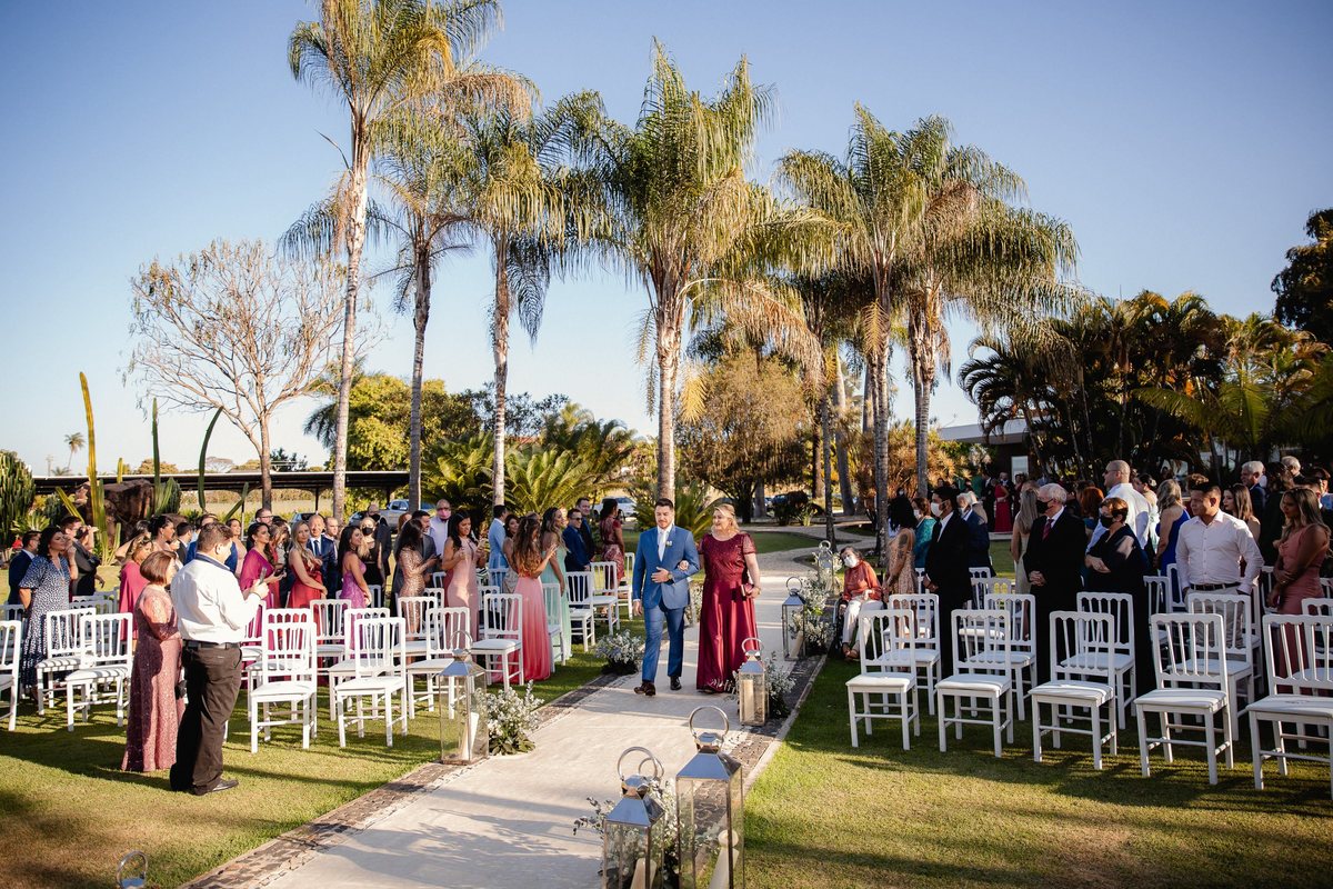Casamento ao ar livre - Casamento-de-dia - Casamento - Cerimonia-de-casamento - Casal - Fotógrafo-de-casamento - Brasília-DF - Fotógrafo-de-casais - Noivo - Noiva - Vestido-da-noiva - Casamento-inspiração - Fotógrafo-Brasília - Multifocco
