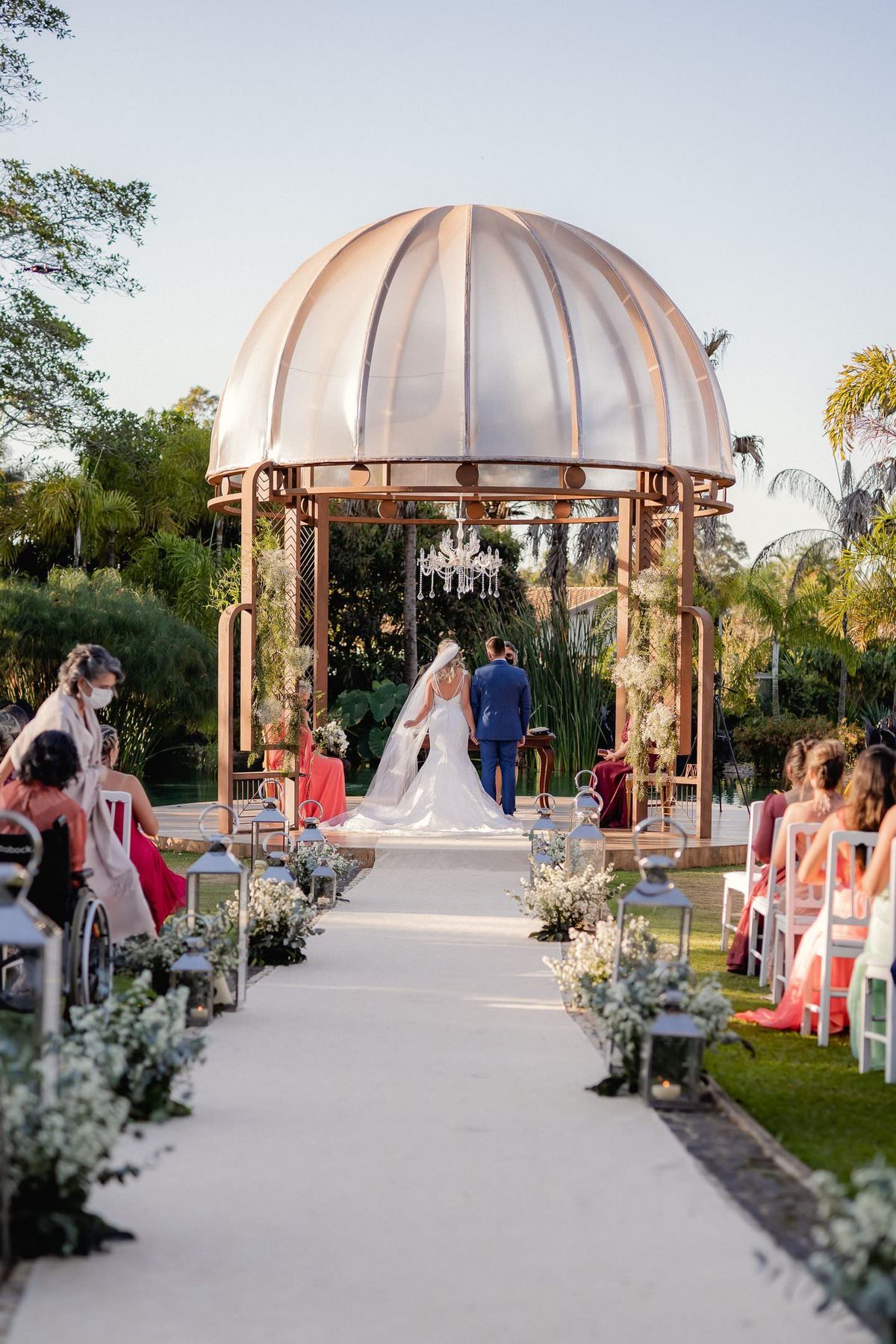 Casamento ao ar livre - Casamento-de-dia - Casamento - Cerimonia de casamento - Casal - Fotógrafo de casamento - Brasília-DF - Fotógrafo de casais - Noivo - Noiva - Vestido da noiva - Casamento inspiração - Fotógrafo Brasília - Multifocco