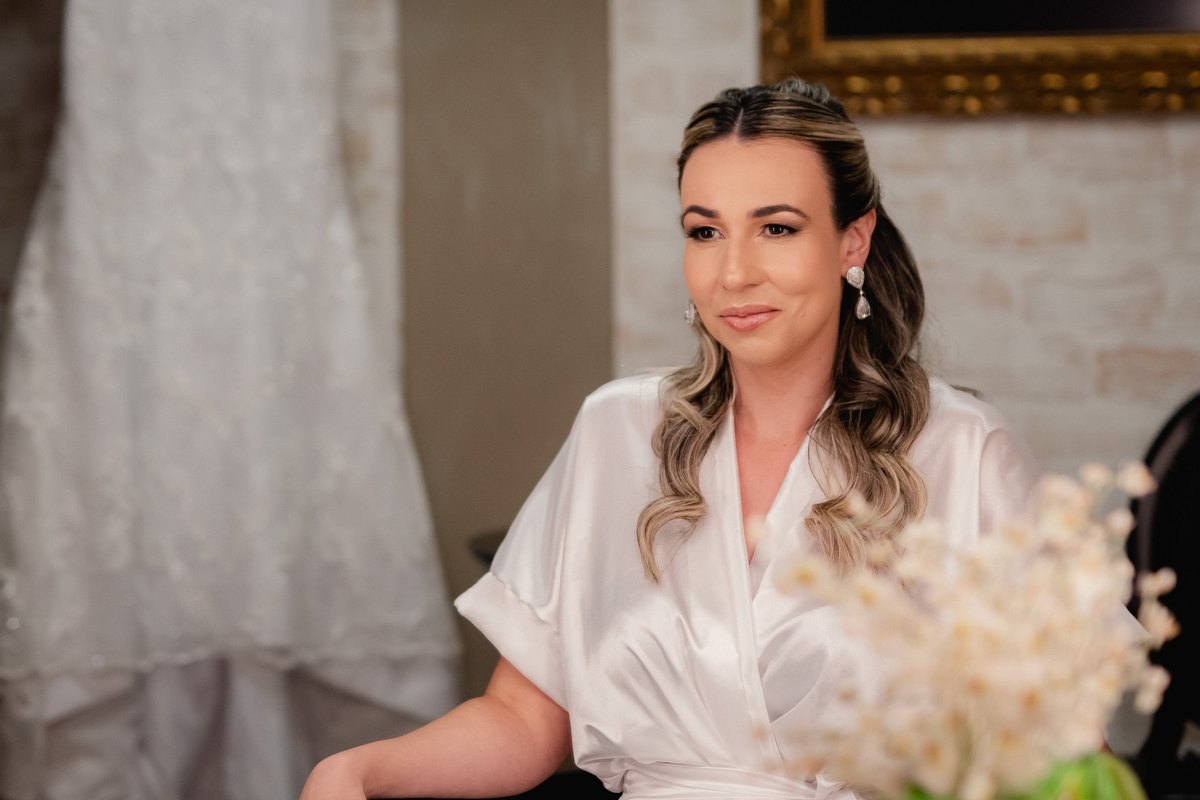 Noiva - Brasília-DF - Casamento - Ensaio de noiva - Noiva elegante - Vestido de noiva - Noivas - Noivas Brasília - Casamento civil - Casamento ao ar livre - Casamento simples - Noiva 2021 - Noiva 2022 - Fotógrafo de casamento - Multifocco 
