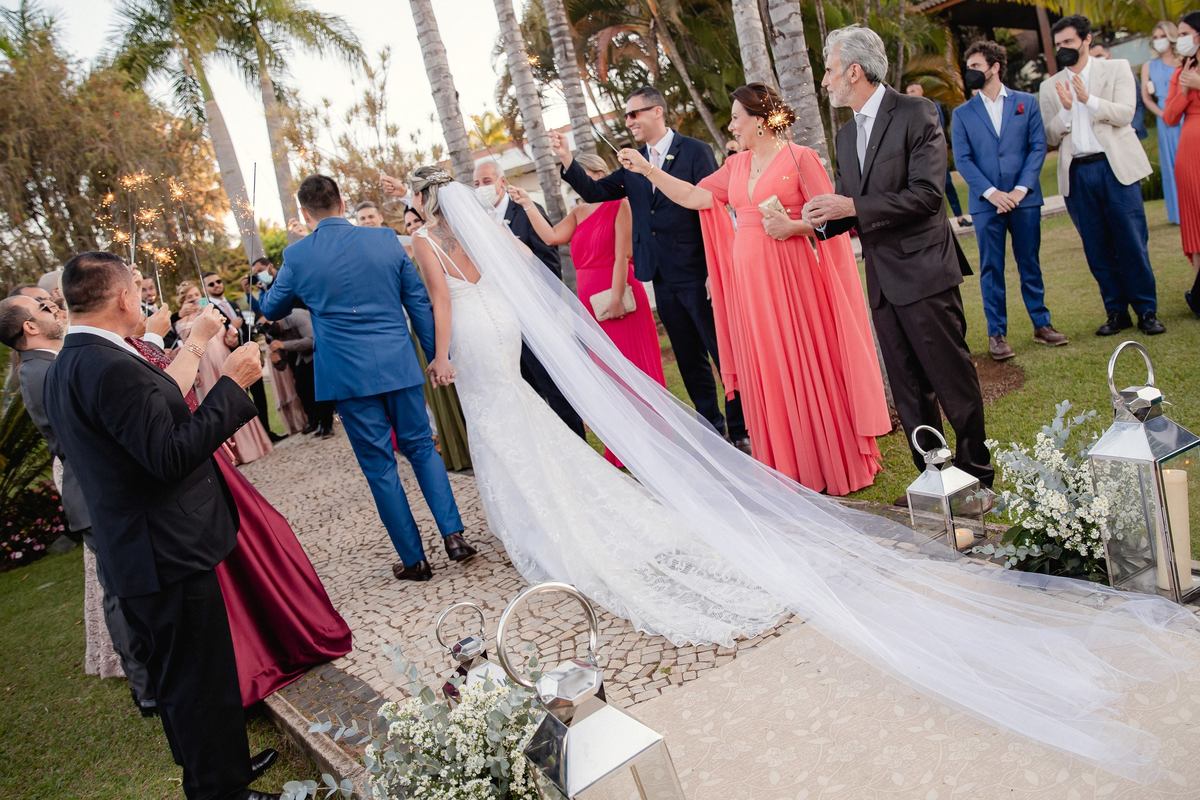 Casamento ao ar livre - Casamento-de-dia - Casamento - Cerimonia de casamento - Casal - Fotógrafo de casamento - Brasília-DF - Fotógrafo de casais - Noivo - Noiva - Vestido da noiva - Casamento inspiração - Fotógrafo Brasília - Multifocco