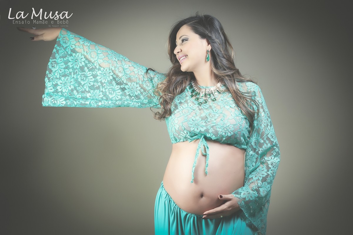 #bookmamãe #bookgestante #ensaiogestante #mamãepoderosa #mãedemenino #ansiedadedemãe #lamusa #multifocco #estudiofotografico #fotosperfeitas #fotosdivina