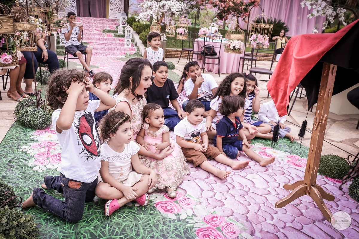 Festa Casa de boneca, lamusa, Mabel Manzi Decorações, haras do morro, festa menina, festa infantil