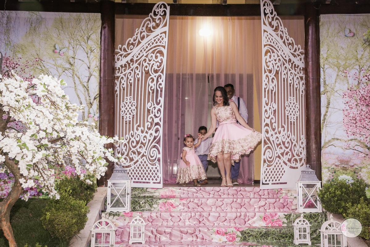 Festa Casa de boneca, lamusa, Mabel Manzi Decorações, haras do morro, festa menina, festa infantil