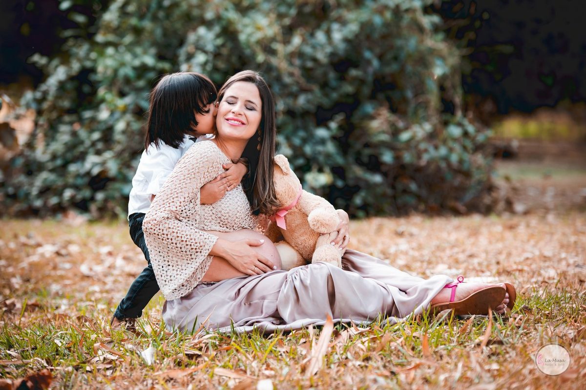 Ensaio gestante brasilia, ensaio parque de águas claras, fotografo gestante bsb, fotografo mae e filho, fotos gestante no parque, ensaio gestante externo, ensaio la musa, 
