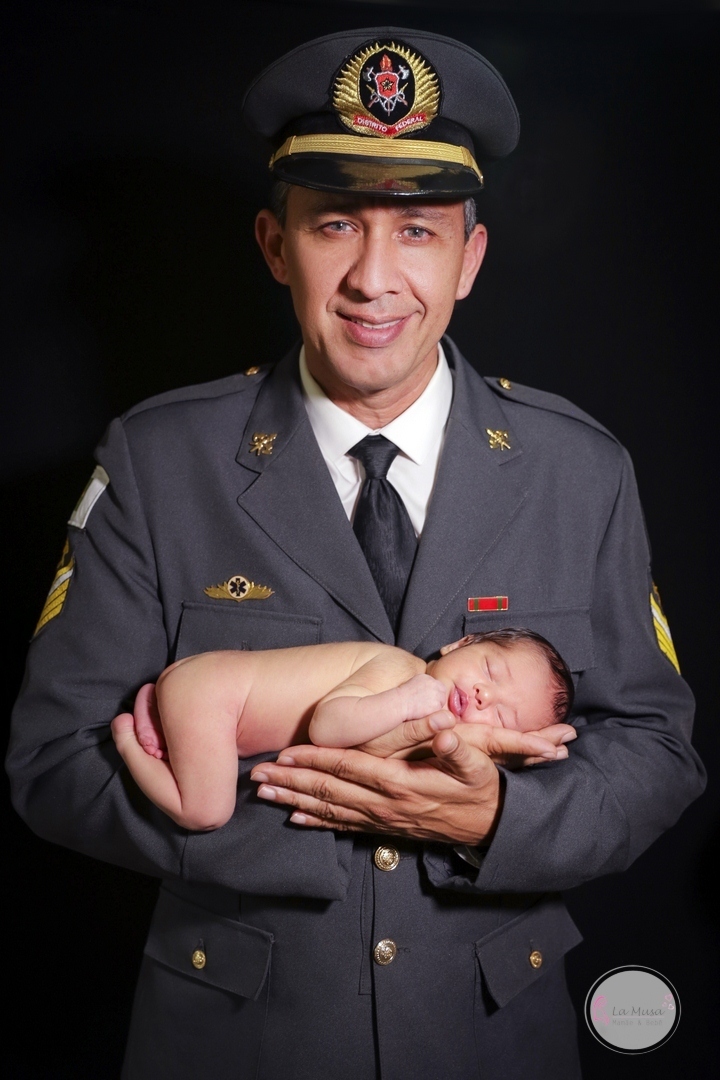 Newborn Menino, fotografia de bebê, estúdio de Newborn, Newborn Brasilia, Newbron policia