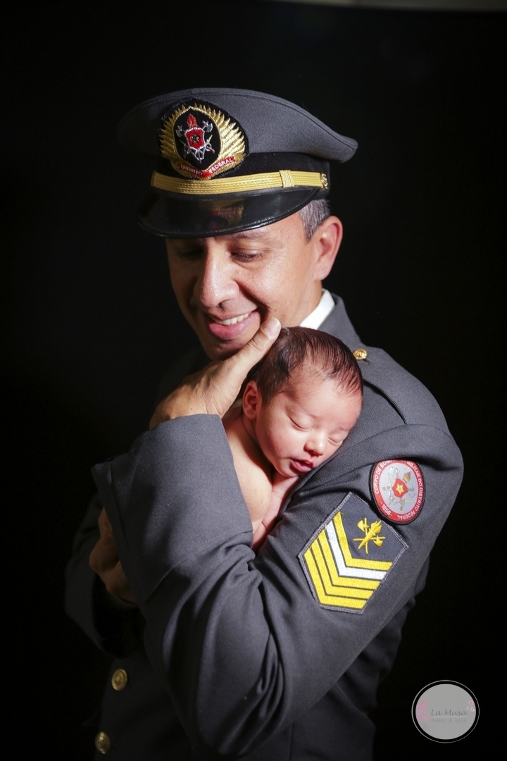 Newborn Menino, fotografia de bebê, estúdio de Newborn, Newborn Brasilia, Newbron policia