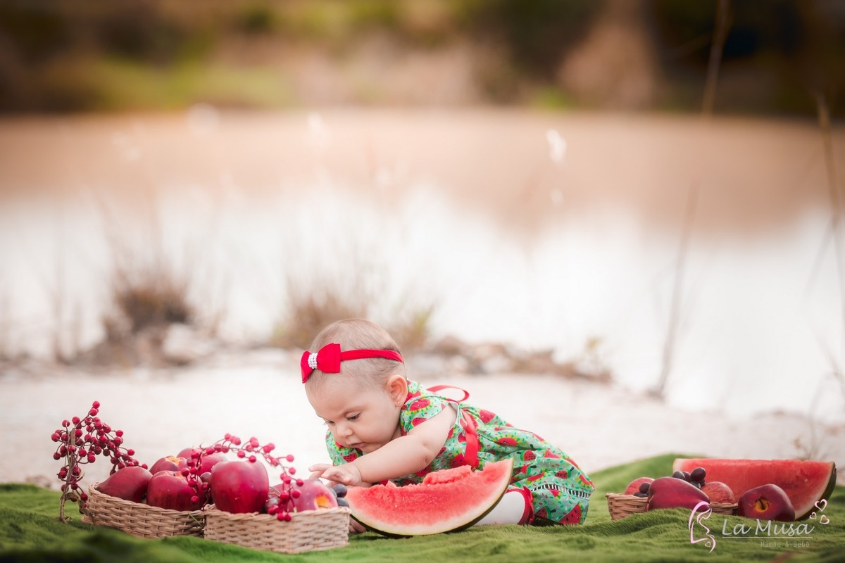 Ensaio de Bebê acompanhamento, ensaio menina frutas, ensaio dunas de areia, ensaio família, fotografo de bebê