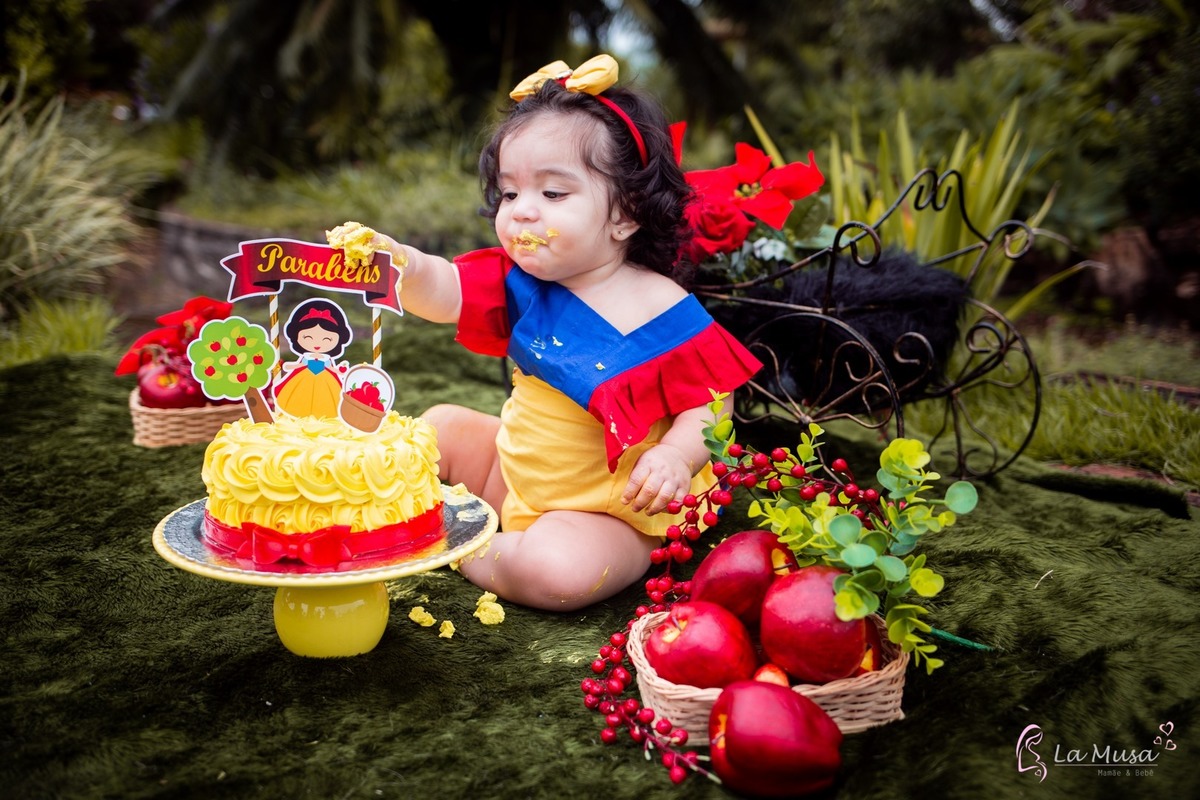 Smash the cake Branca de neve, Ensaio de 1 ano , Ensaio Branca de Neve, Ensaio New garden, Ensaio familia  