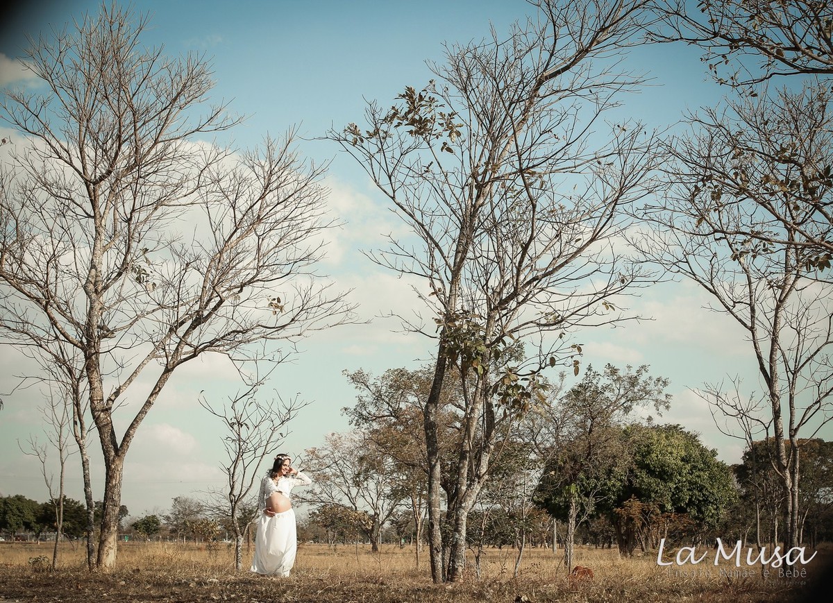 Carolina Coimbra gestante-bebê-newborn-mamãe linda-LaMusa-gestante no balanço.