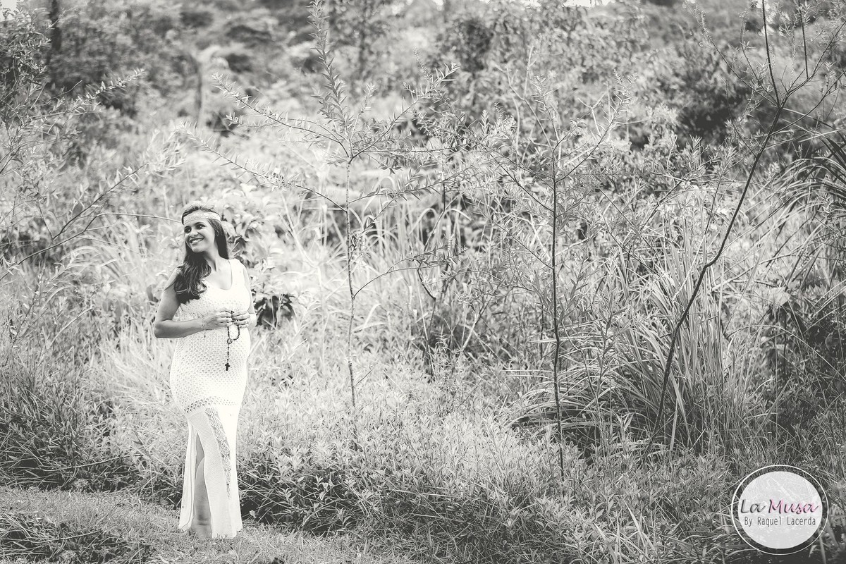 Bruna Mirela gestante-biblia-casal-bebê-newborn-mamãe linda-Lamusa