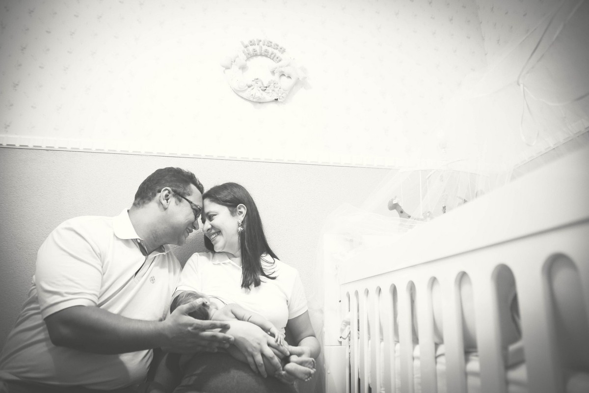 Larissa Helena Newborn-fotos recen nacido-mamae e bebe-fotos de bebês menina.