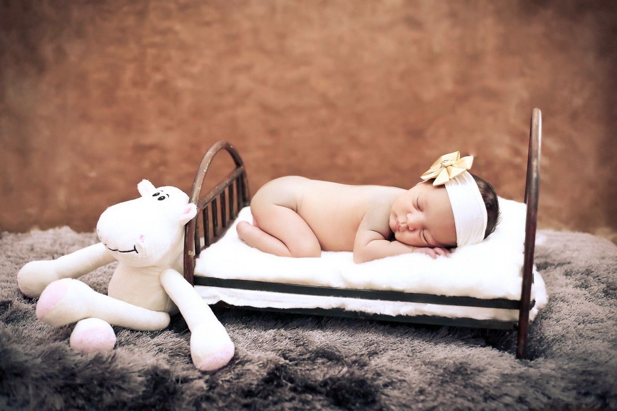 Larissa Helena Newborn-fotos recen nacido-mamae e bebe-fotos de bebês menina.