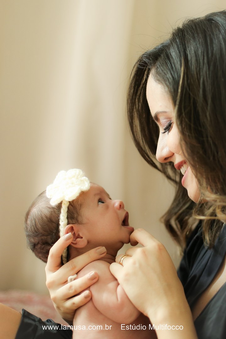 Maria Flor NewBorn-fotos recém-nascido-bebê lindo-mamãe e bebe-fotos de bebês-LaMusa-Família Multifocco-df