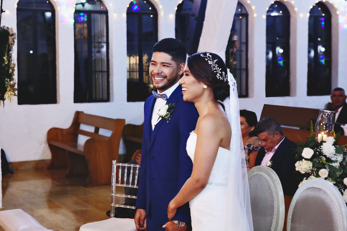 La alegría de los novios.