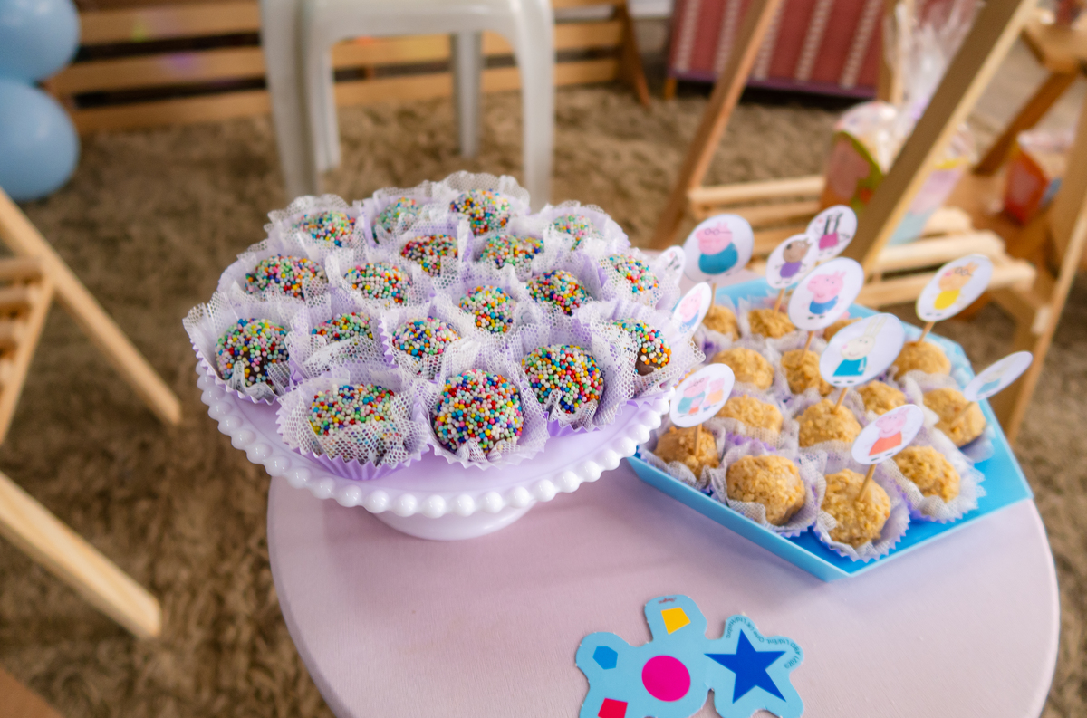 Decoração de mesa de bolo, fotógrafo de festas em niterói e são gonçalo