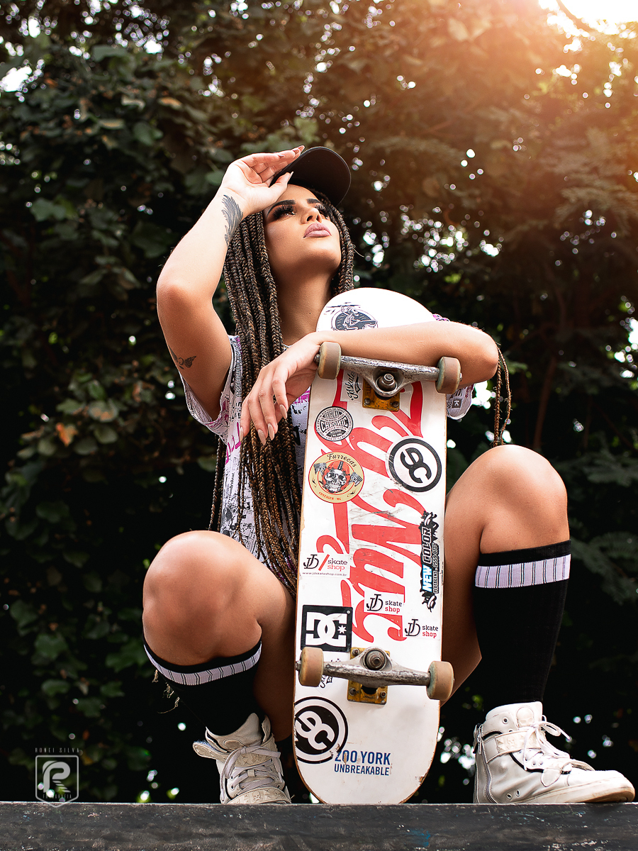 Ensaio Feminino Casual Kamila Dias com tranças na pista de Skate do Barreiro em Belo Horizonte por Ronei Silva Fotografia