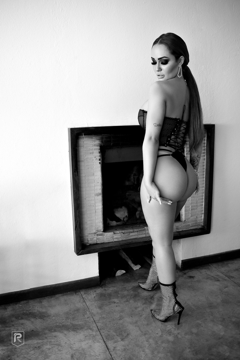 Ensaio Feminino Casual Sensual e Nu Lee Debortolle Pousada Estalagem do Mirante - Brumadinho - MG por Ronei Silva Fotografia