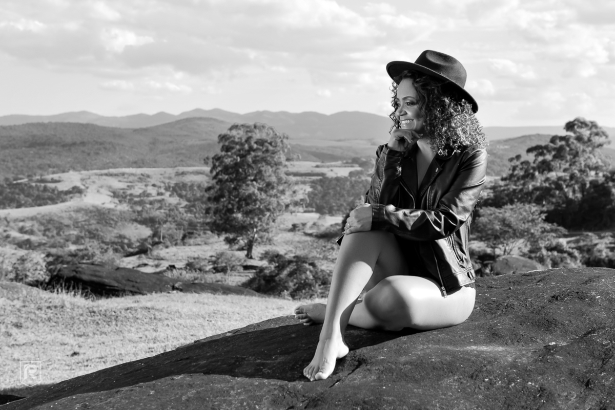 Ensaio Sensual - Sthephanee Danielle - Pousada Vale Das Pedras - Conceição do Mato Dentro - MG
ENSAIO E BOOK FEMININO CASUAL, SENSUAL E BOUDOIR - FOTOGRAFO RONEI SILVA