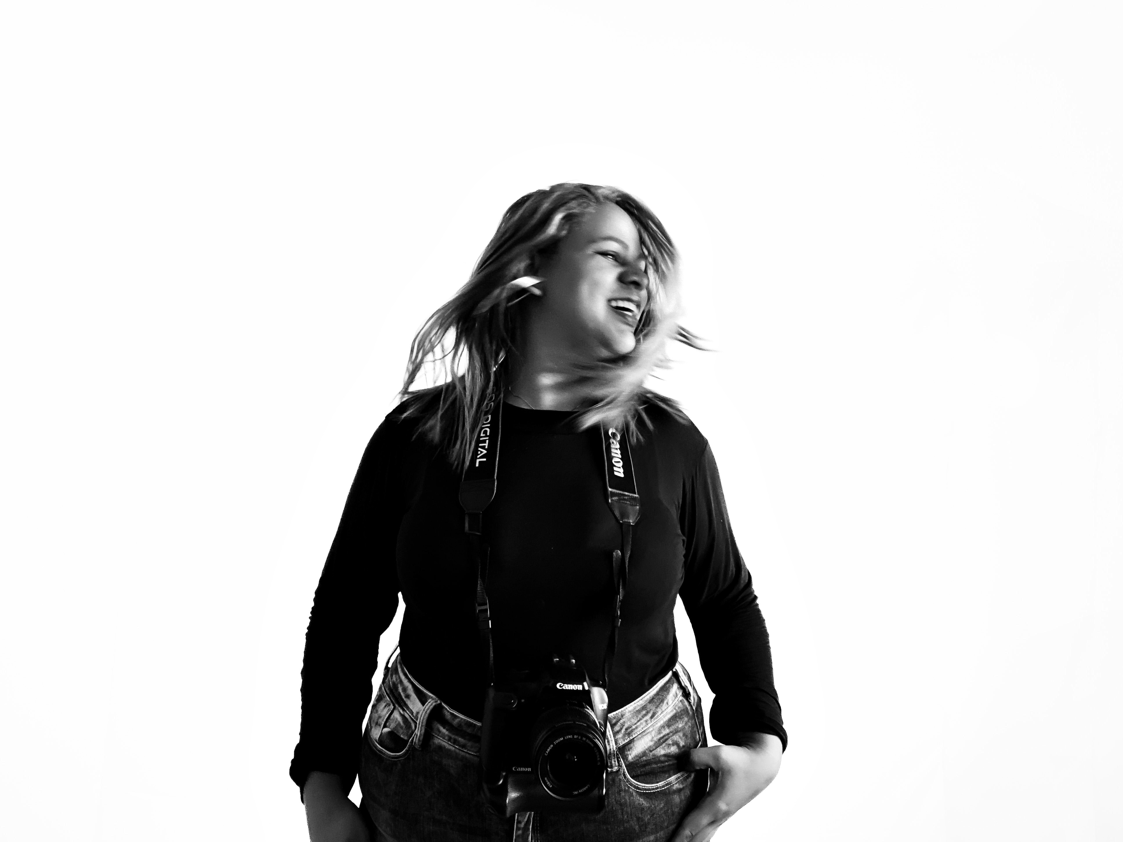 Sobre Luana Profancik Retoucher • Edição de fotos para Fotógrafos