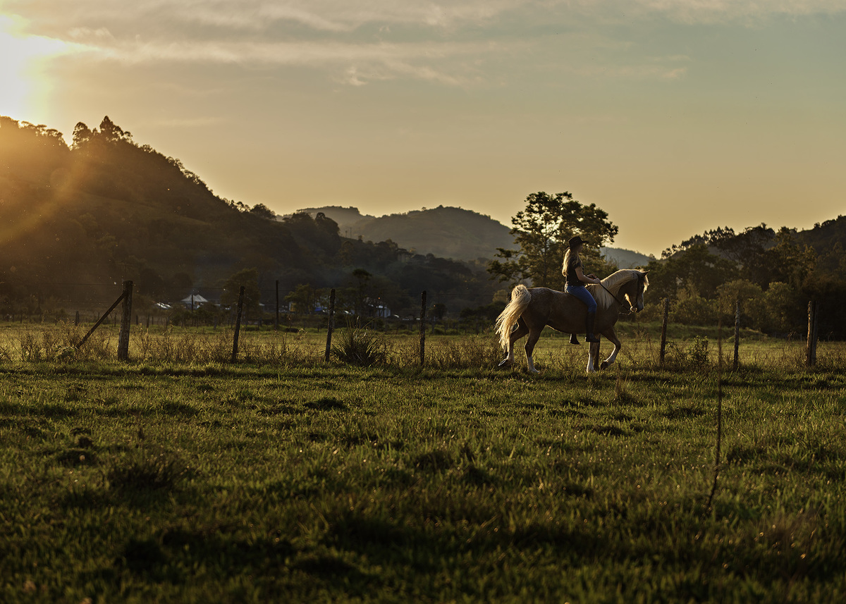 ensaio feminino com cavalo
