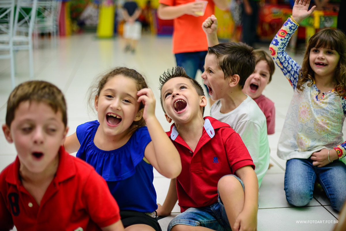 criancas brincando no Espaço Kids Buffet Infantil