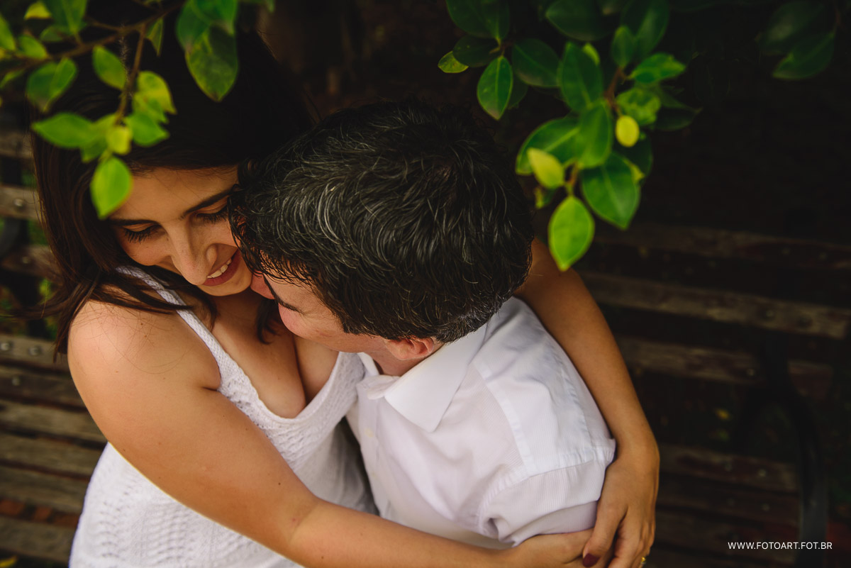 foto romantica e diferente de noivos no jardim do ipiranga sao paulo foto de Anderson Silva Fotoart fotografo sp