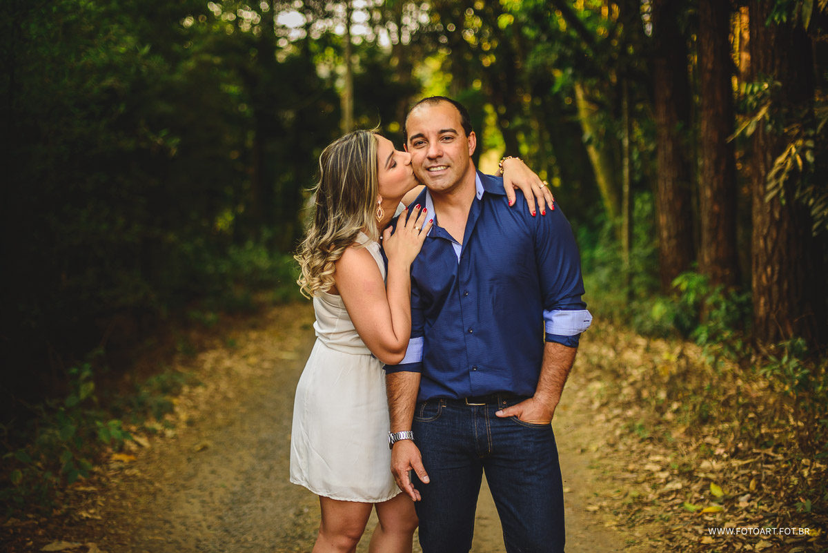 Beijo no rosto na fazenda lageado unesp em botucatu foto de Anderson Silva Fotoart fotografo sp