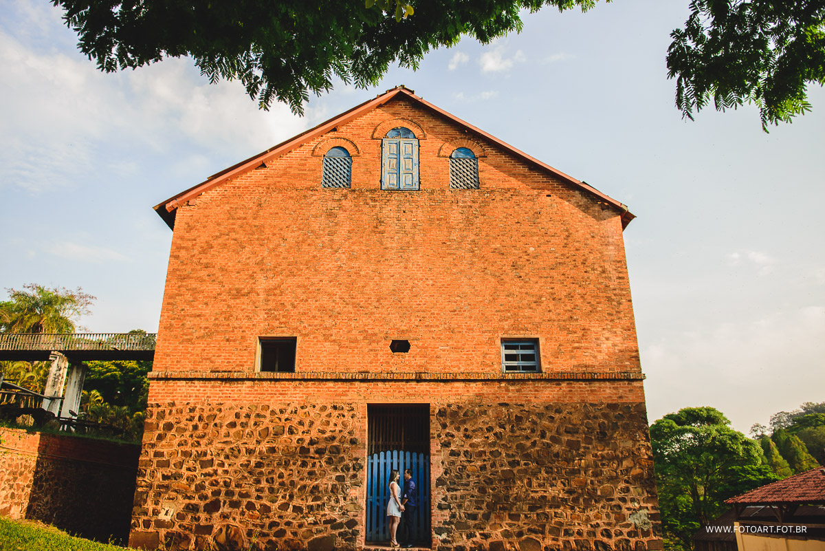 casarao e noivos na fazenda lageado unesp em botucatu foto de Anderson Silva Fotoart fotografo sp