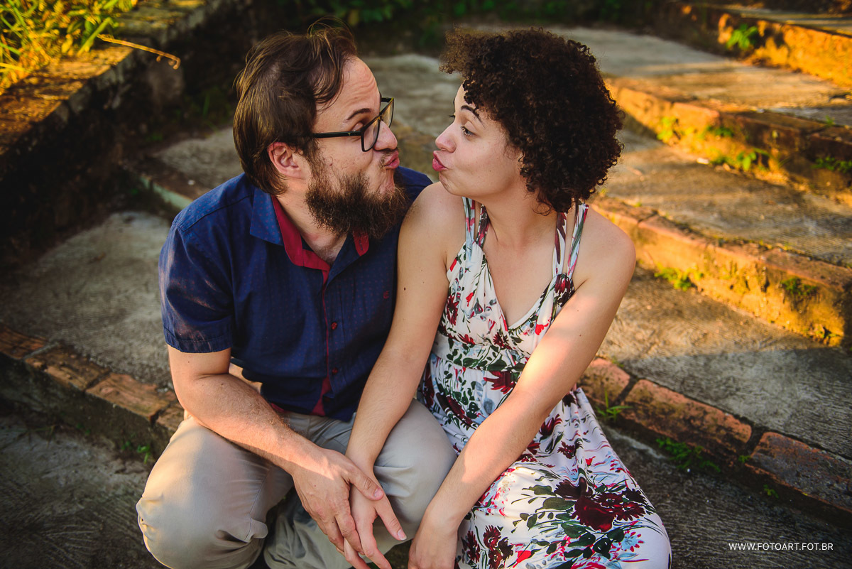 fazendo biquinho do jeito deles e a vontade com o fotografo de casamento de Botucatu sao paulo e regiao Anderson Silva Fotoart