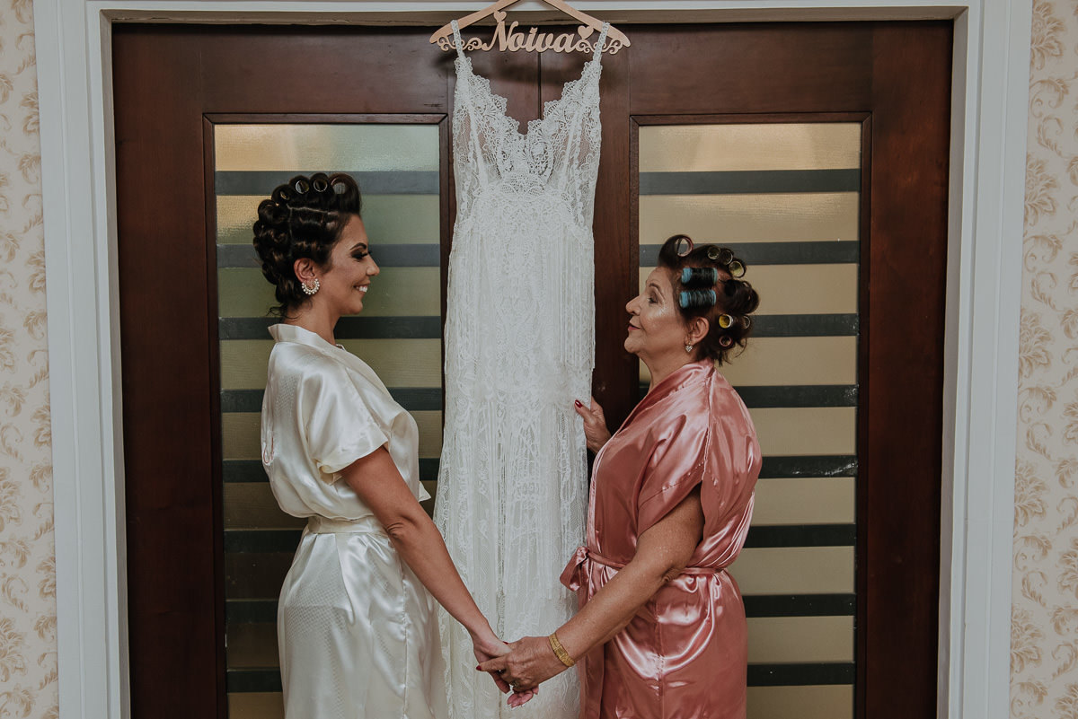 fotos com madrinhas no making of no Studio As Ckamilas fotos do fotografo anderson silva 