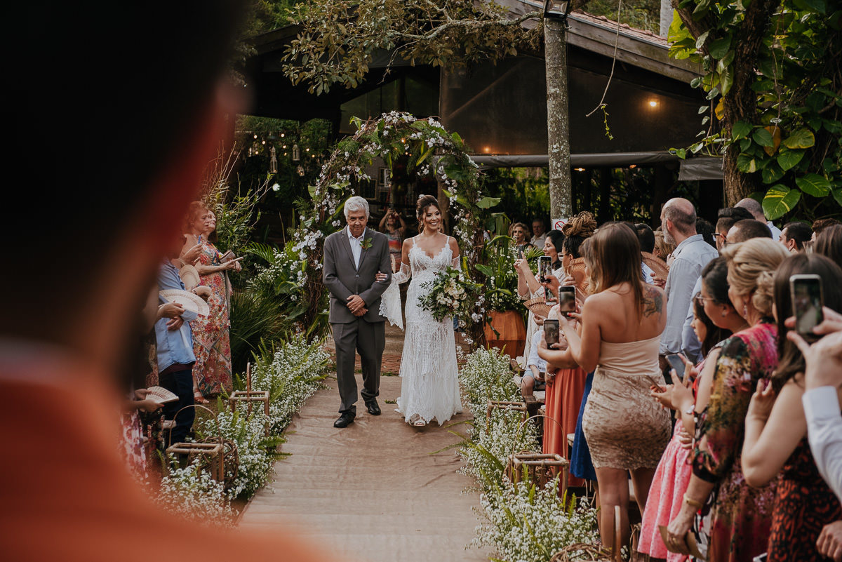 noivo esperando a noiva no altar no casamento no campo em bauru fotos do fotografo anderson silva 