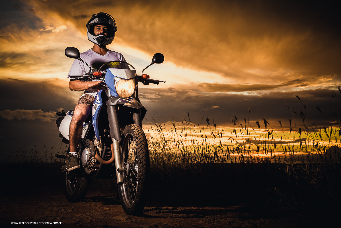 moto-yamaha-motorcycle-por-do-sol-maringá